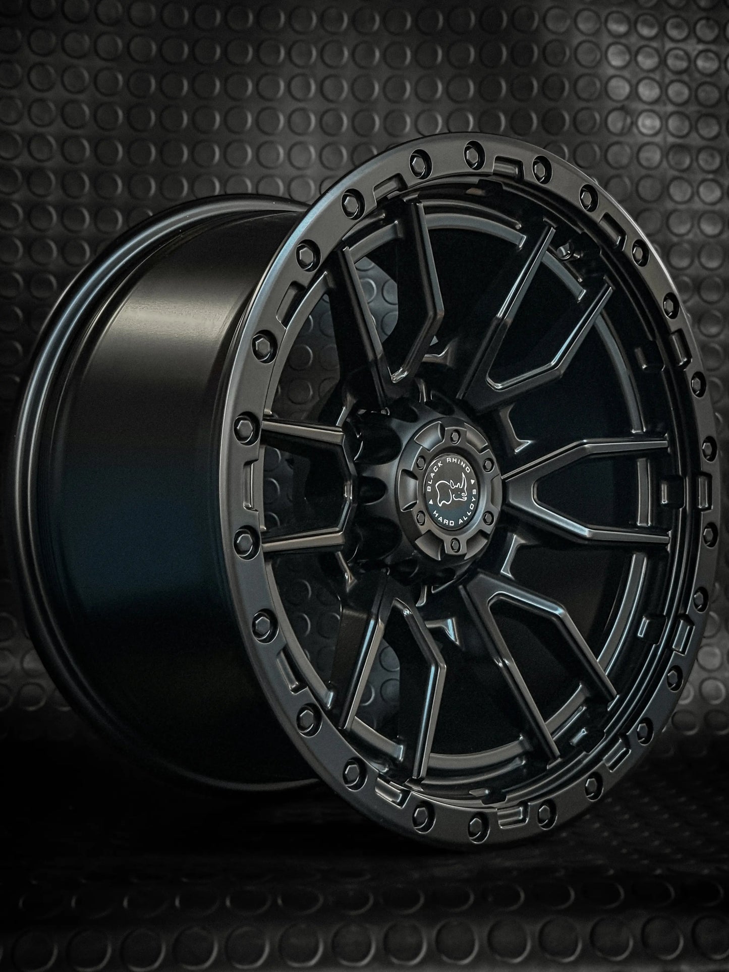 4 Llantas 17x9 6x114 Blackrhino ET -12 Negro mate