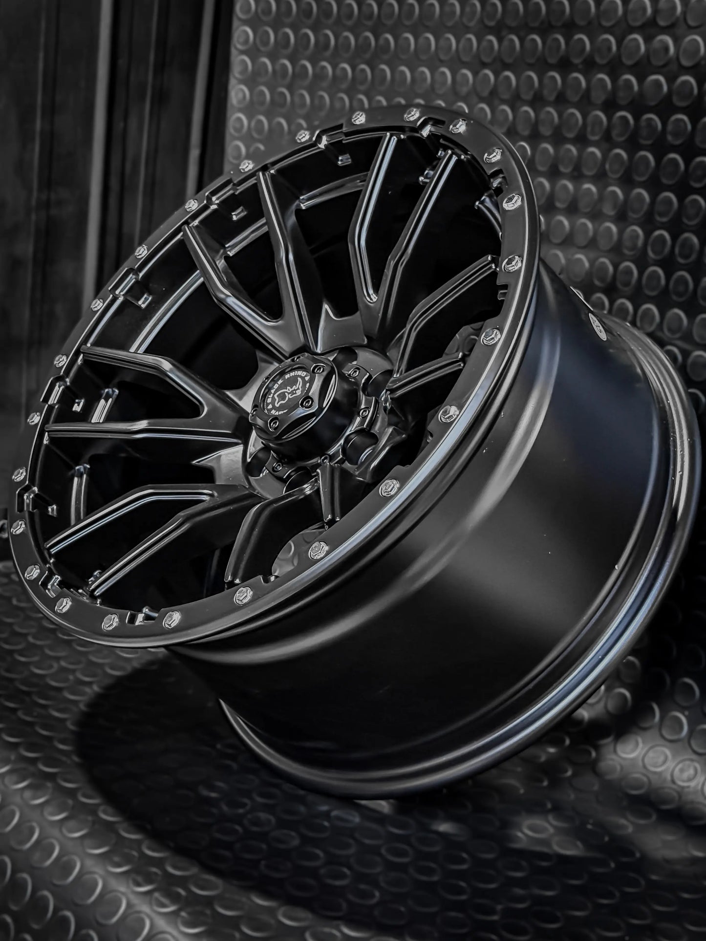 4 Llantas  17x9 6x114 Llantas Black Rhino ET 0