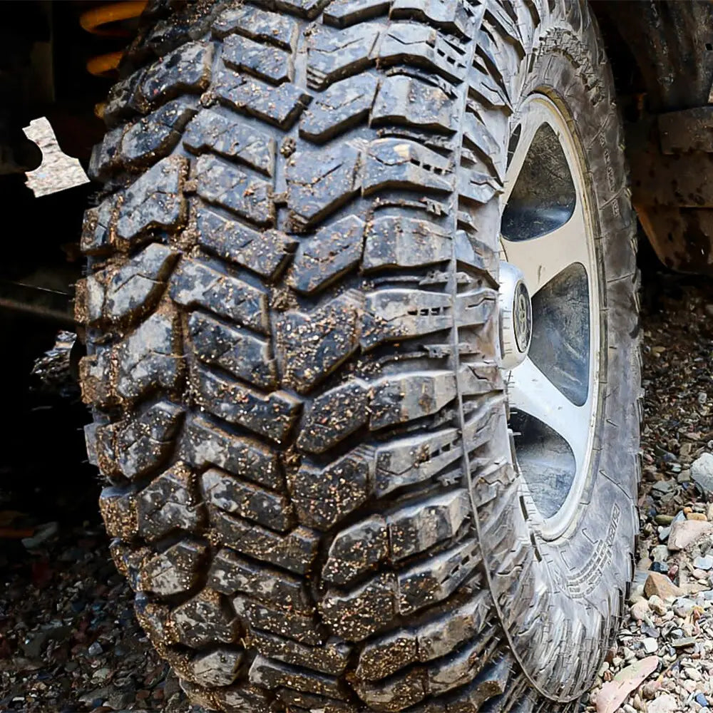 4 Neumaticos 275/65R20 RADAR RENEGADE R/T 126/123