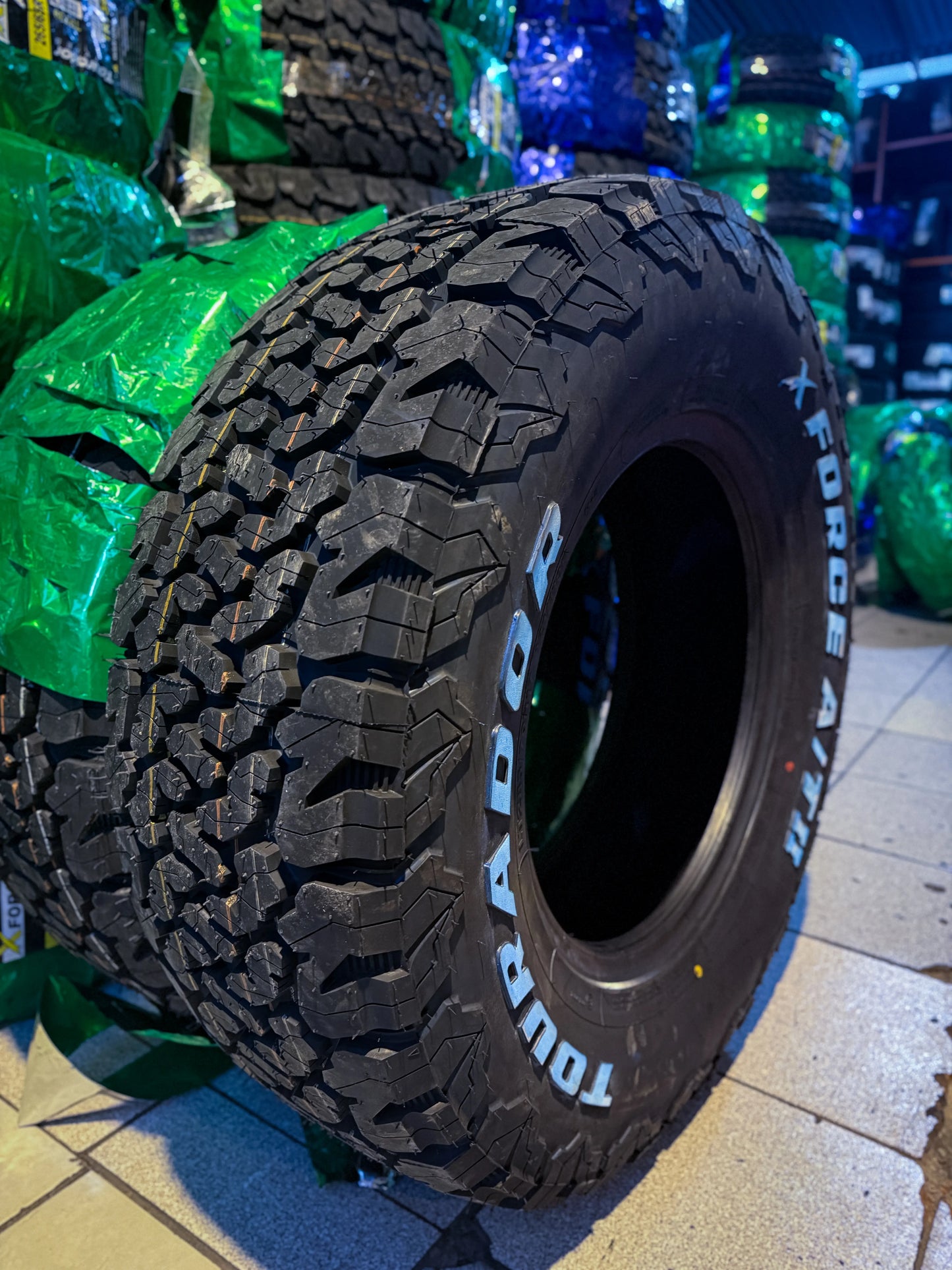 4 Neumaticos 285/75 R16 LT TOURADOR X FORCE A/T II 126/123S BZ 10PR